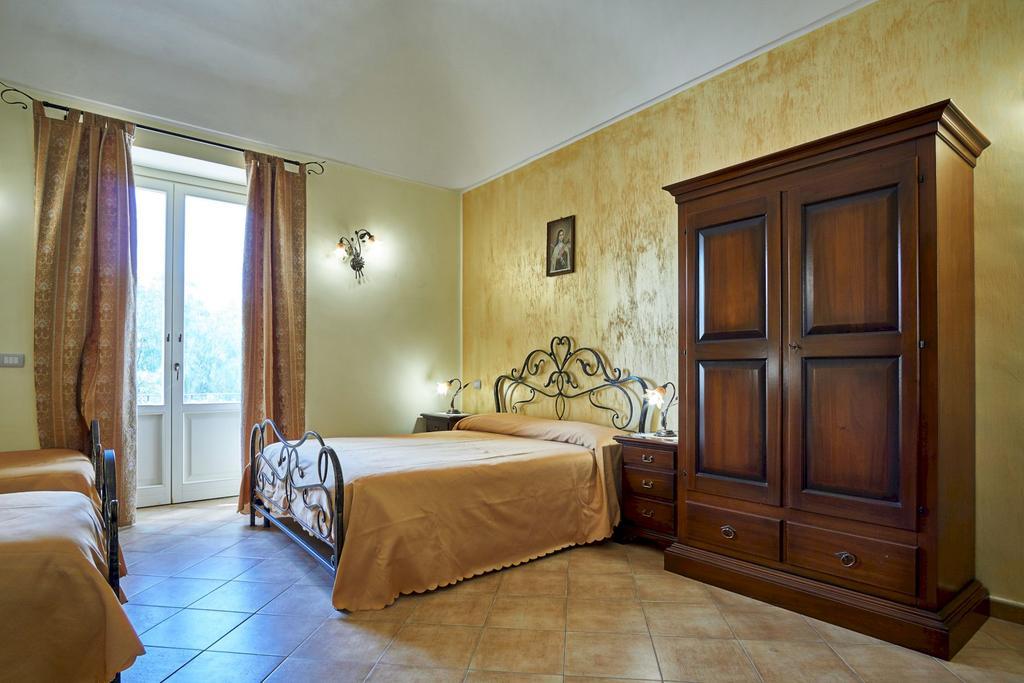 Вілла Agriturismo Conte Ruggero Centuripe Екстер'єр фото