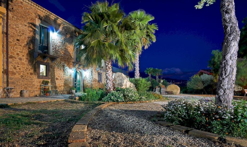 Вілла Agriturismo Conte Ruggero Centuripe Екстер'єр фото