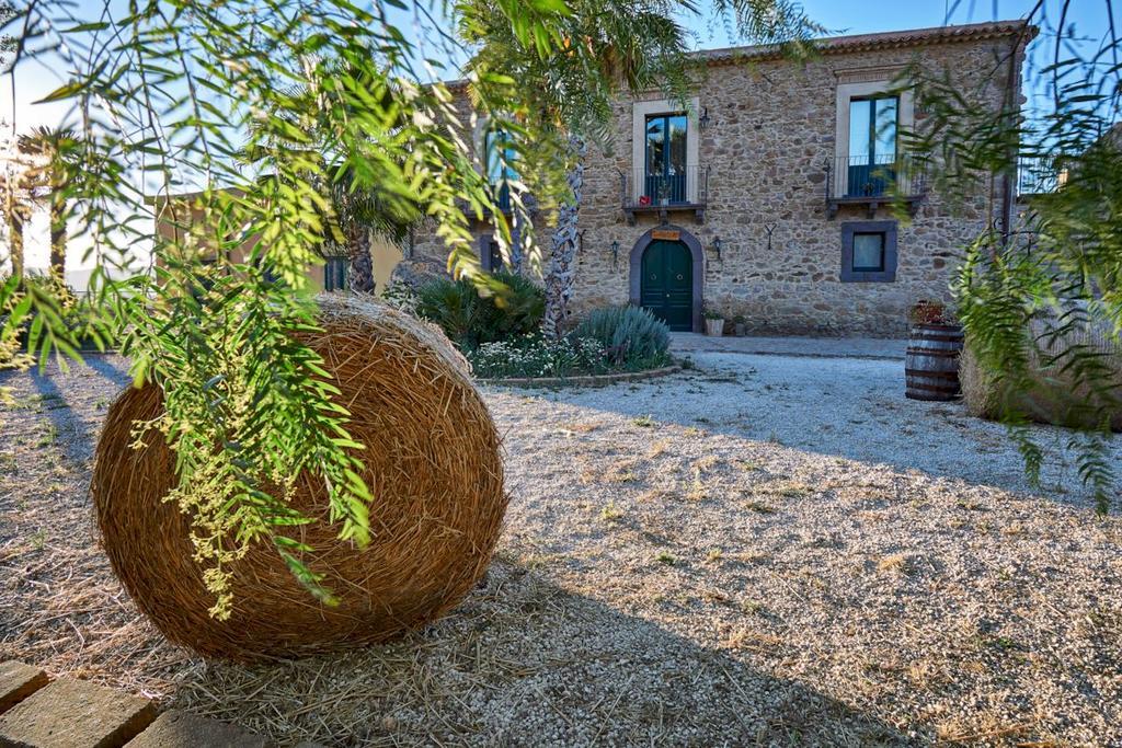 Вілла Agriturismo Conte Ruggero Centuripe Екстер'єр фото